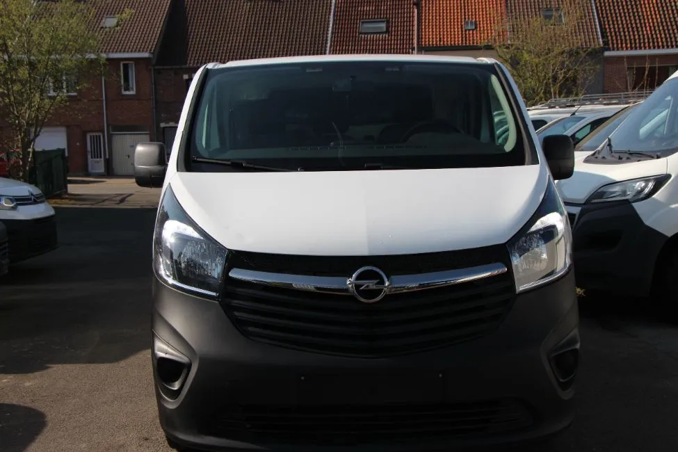 Opel Vivaro 1.6 Cdti Airco 43000km EU6 Warranty Image 2